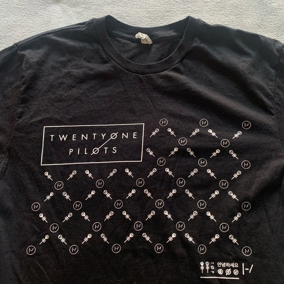 Twenty One Pilots Tee Size Medium - Picture 2 of 4